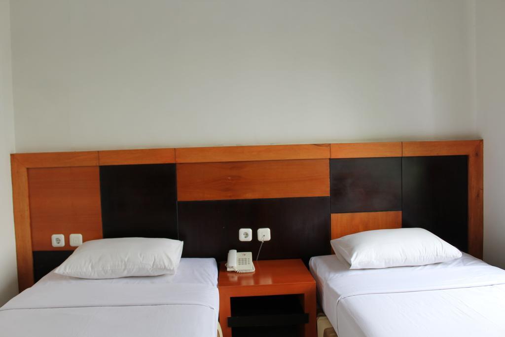 Hotel Grand Karawang Indah Zewnętrze zdjęcie
