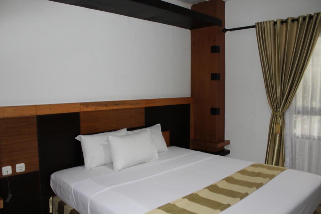 Hotel Grand Karawang Indah Zewnętrze zdjęcie